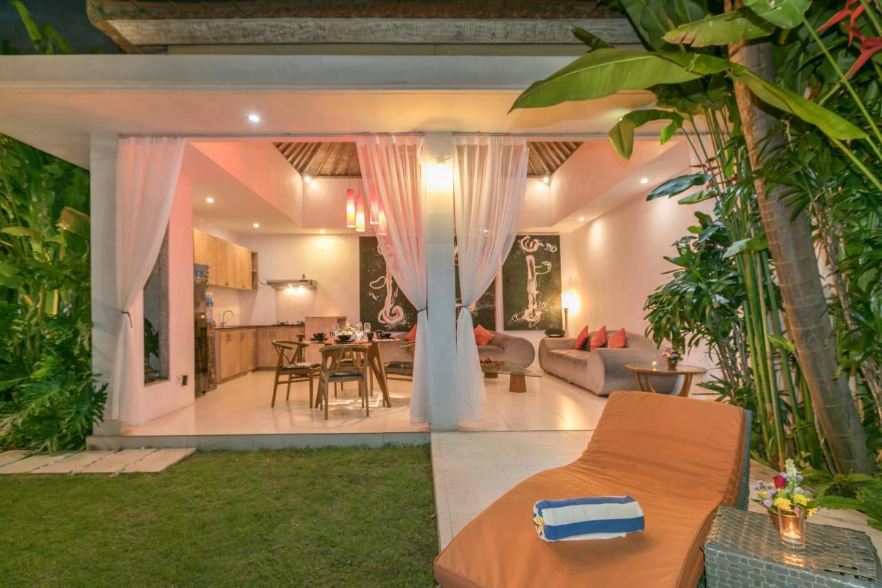 Villa Briana Seminyak By Villas R Us Εξωτερικό φωτογραφία