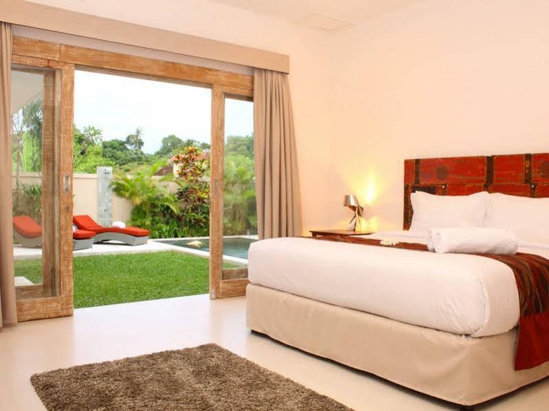Villa Briana Seminyak By Villas R Us Εξωτερικό φωτογραφία
